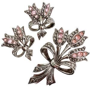 VTG Signed Avon Tulip Brooch Earrings Set Pink Rhinestone Silver Tone Marcasite